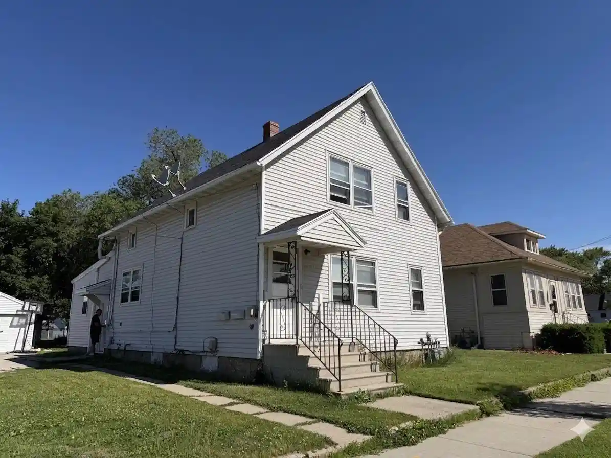 1st image of 1017 N Webster Avenue Avenue, Green Bay, WI 54302 | MLS# 50327502