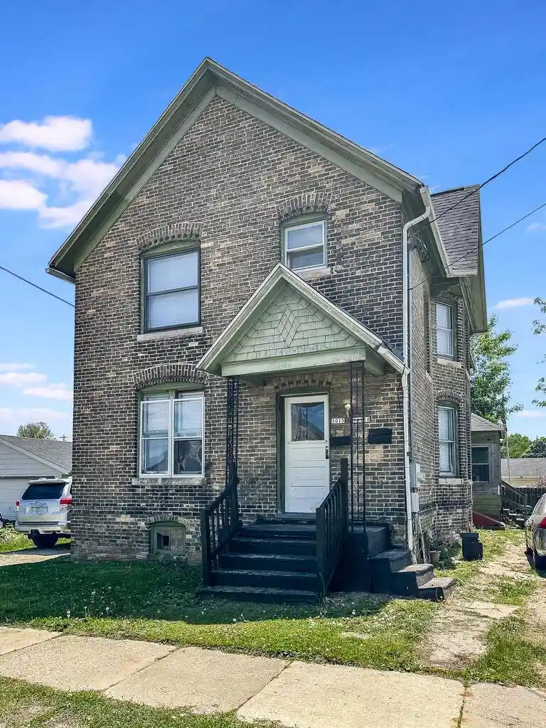 1st image of 1015 Hamilton Street Street, Manitowoc, WI 54220 | MLS# 1967739