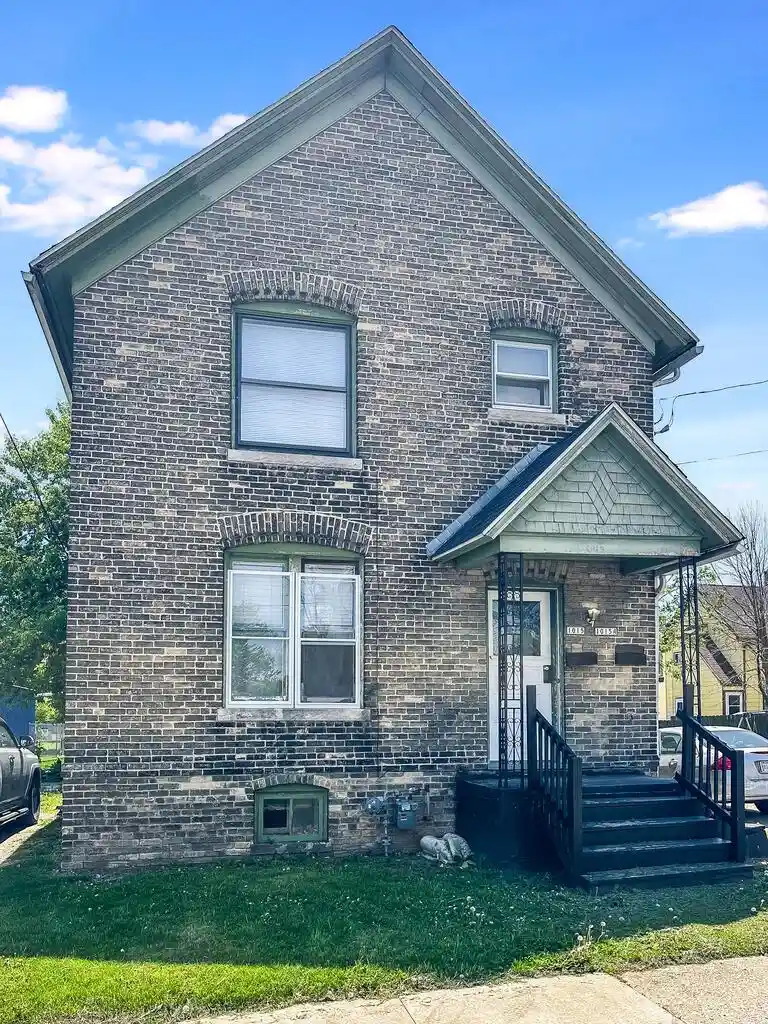 2nd image of 1015 Hamilton Street Street, Manitowoc, WI 54220 | MLS# 1967739