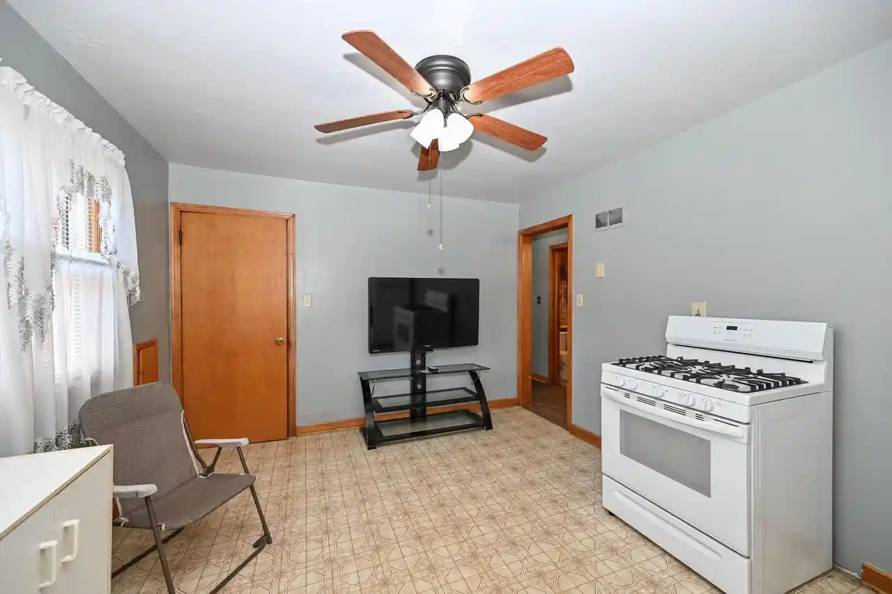 Photo 3 of Single family home for sale at 4164 S 4th Street Street, Milwaukee, WI 53207 | MLS# 1967737 | Listing updated on 2026-09-16