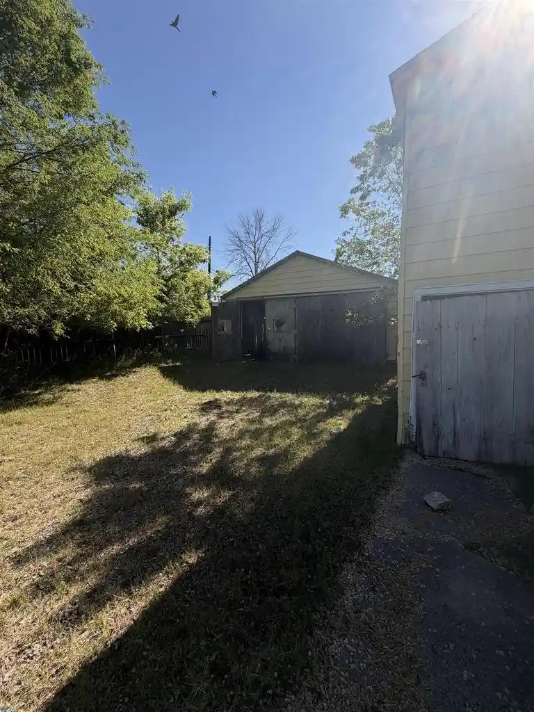 Homes for sale in Menominee, MI | 2504 15th Avenue Avenue, Menominee, MI 49858 | MLS# 50327568