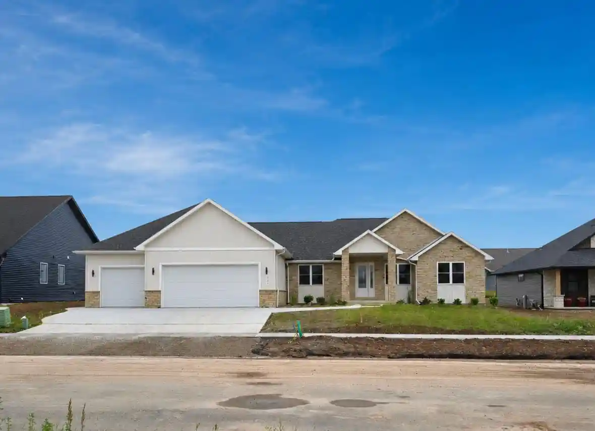 Photo 1 of Single family home for sale at 266 E Sweetwater Way Way, Appleton, WI 54913 | MLS# 50327562 | Listing updated on 2026-08-31
