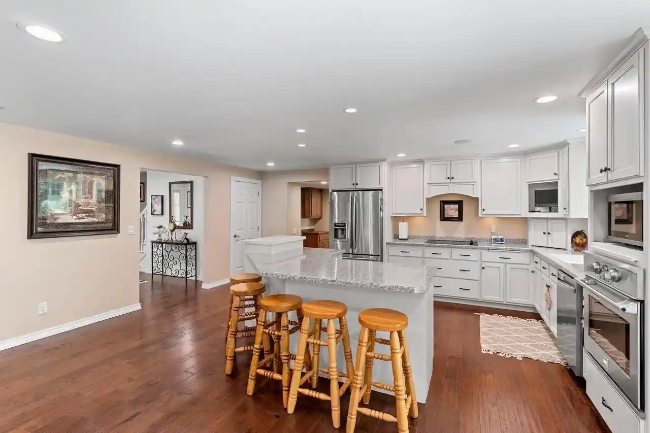 Photo 3 of Single family home for sale at 2447 Parkwood Dr Dr, Green Bay, WI 54304 | MLS# 50327576 | Listing updated on 2026-06-29