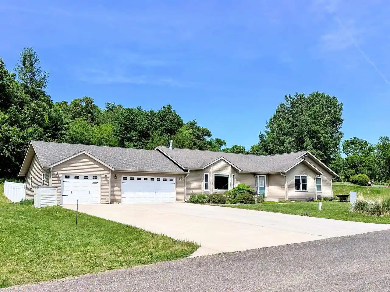 1st image of 62144 Sugar Loaf Trail Trail, Prairie Du Chien, WI 53821 | MLS# 2026081