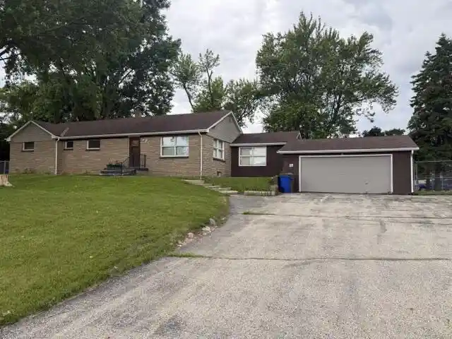 Homes for sale in Muskego, WI | W191s7509 Richdorf Dr Dr, Muskego, WI 53150 | MLS# 1967789