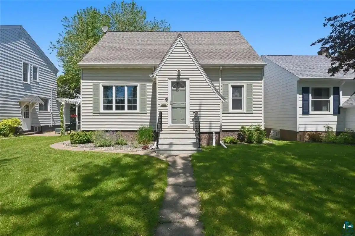 1st image of 915 N 22nd St St, Superior, WI 54880 | MLS# 6126135