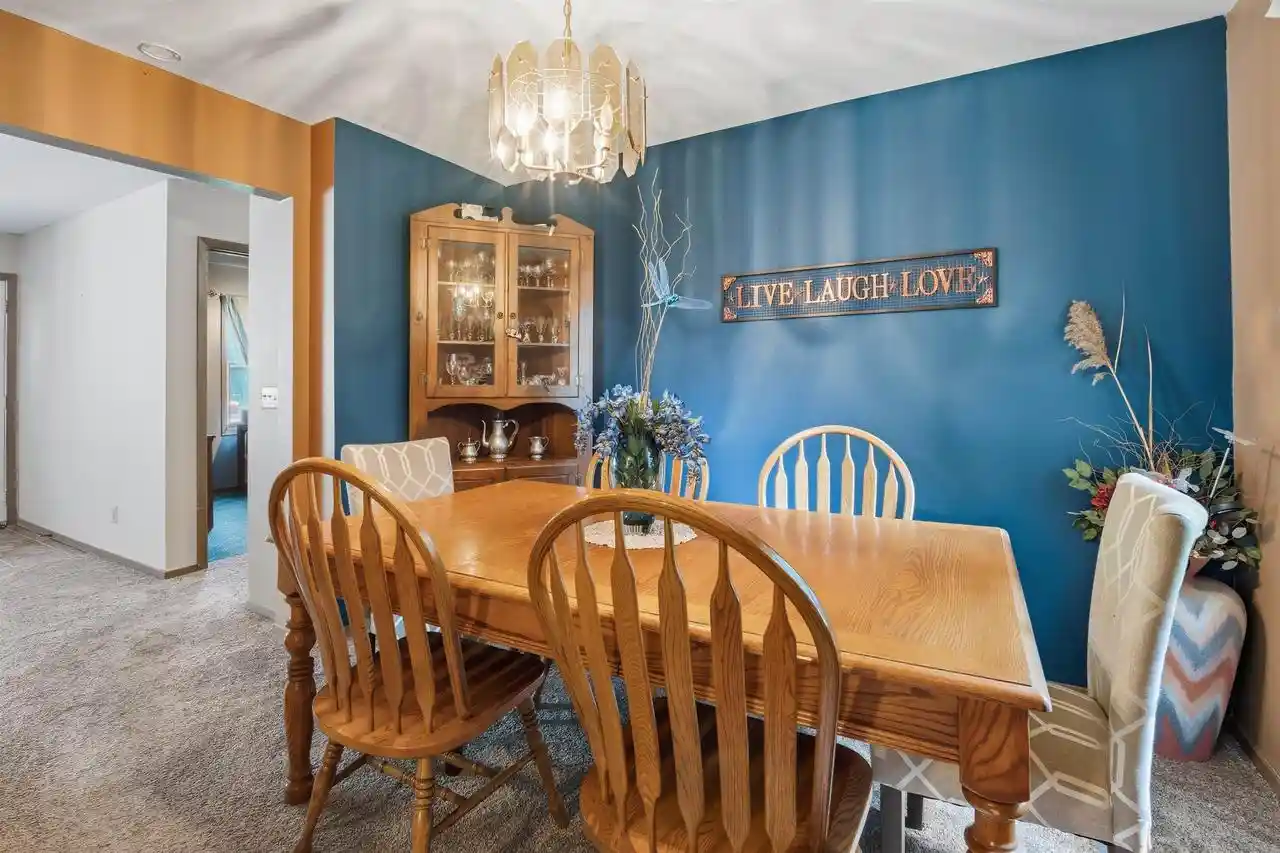 4th image of W7719 Chelen Ridge Dr Dr, Van Dyne, WI 54979 | MLS# 50327587