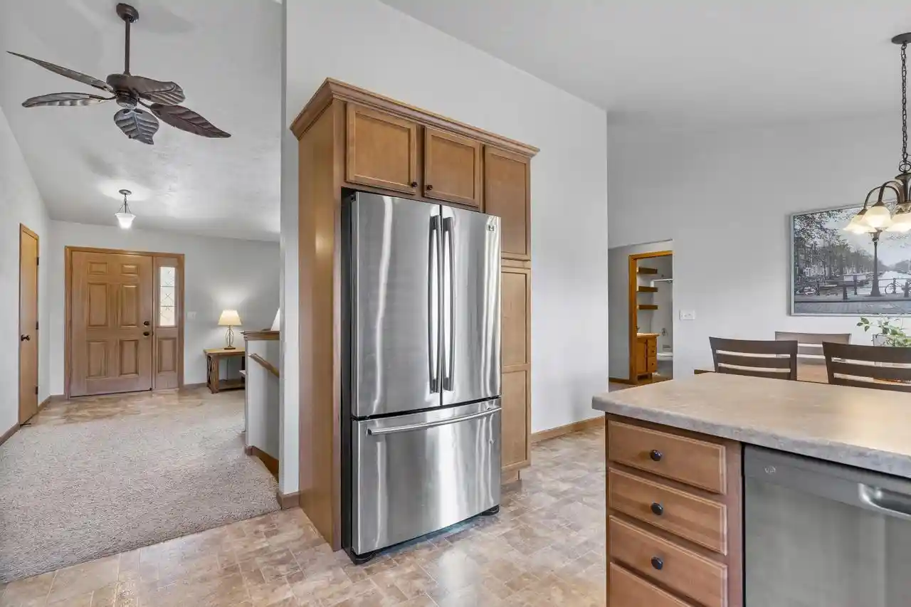 Homes for sale in Greenville, WI | W6432 Rocky Mountain Dr Dr, Greenville, WI 54942 | MLS# 50327588
