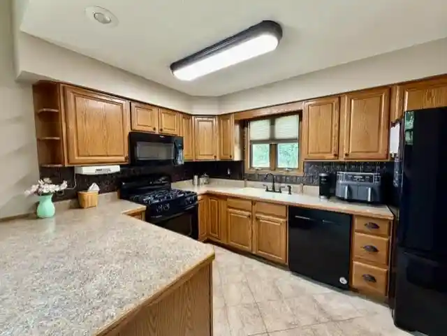 68th image of 3210 Thornton Dr Dr, Janesville, WI 53548 | MLS# 2026089
