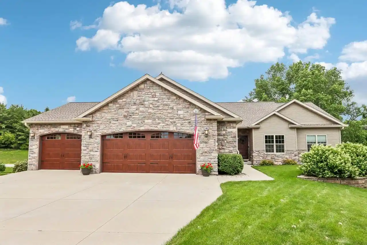Homes for sale in Lake Mills, WI | N6819 Canter Court Court, Lake Mills, WI 53551 | MLS# 2026094