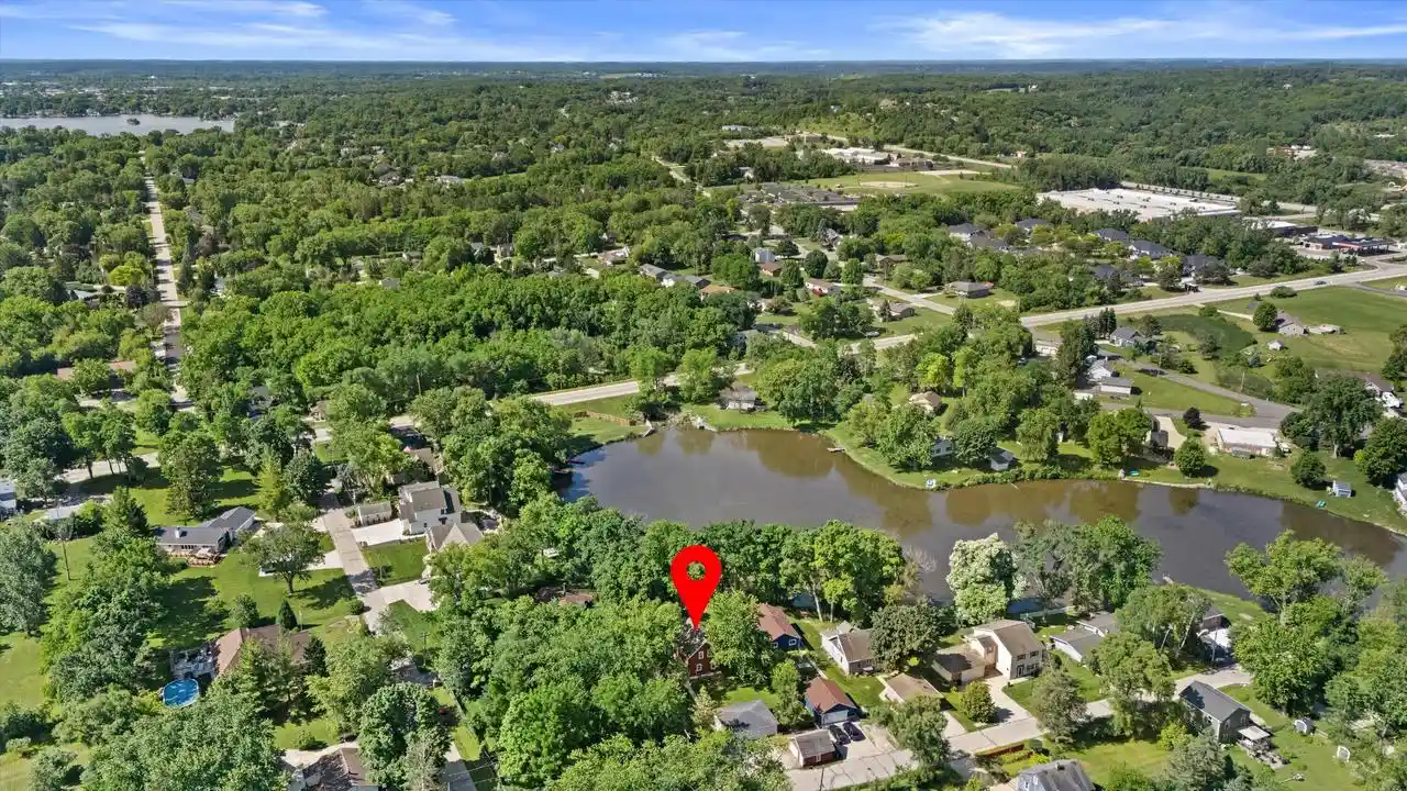 Homes for sale in New Berlin, WI | 18905 W Linnie Lac Pl Pl, New Berlin, WI 53146 | MLS# 1967812
