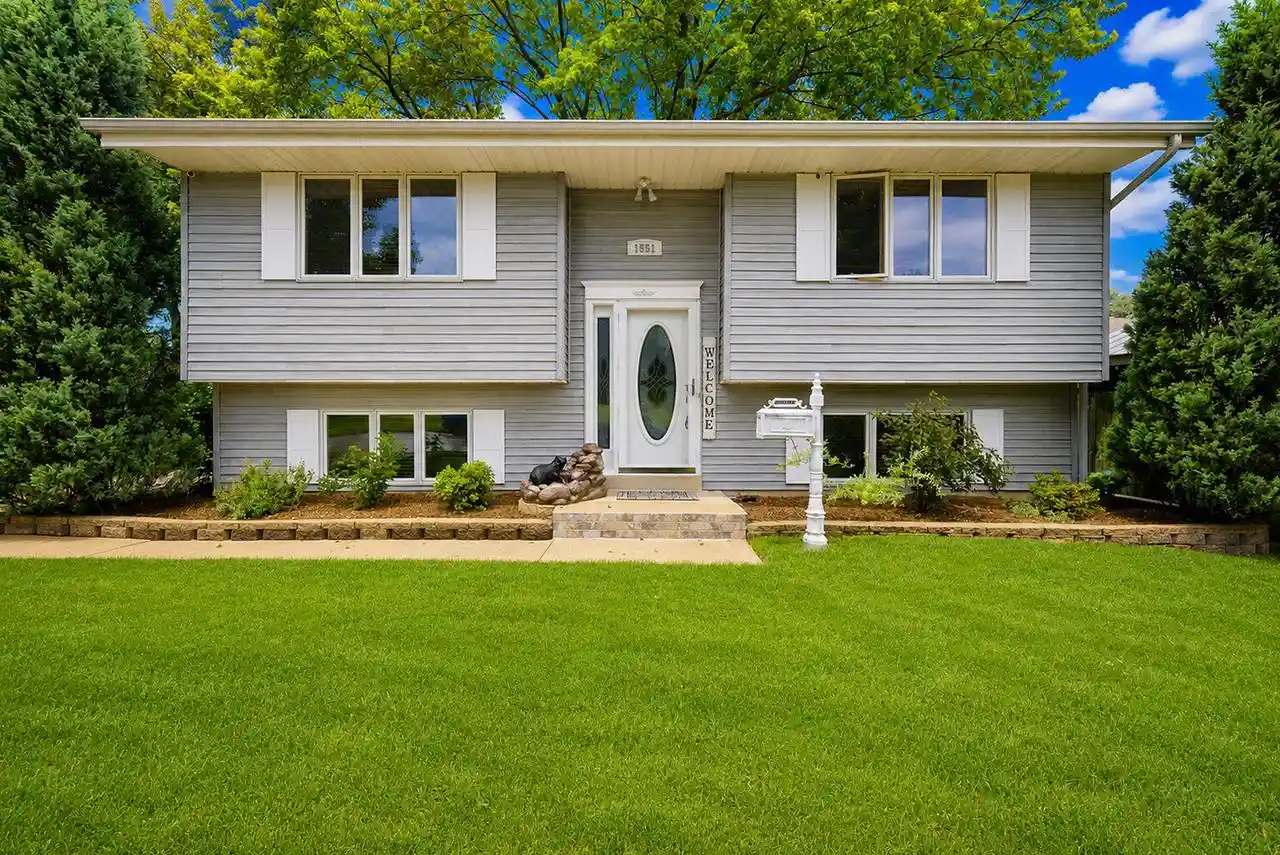 Photo 1 of Single family home for sale at 1551 W Goldcrest Avenue Avenue, Milwaukee, WI 53221 | MLS# 1967822 | Listing updated on 2026-08-29