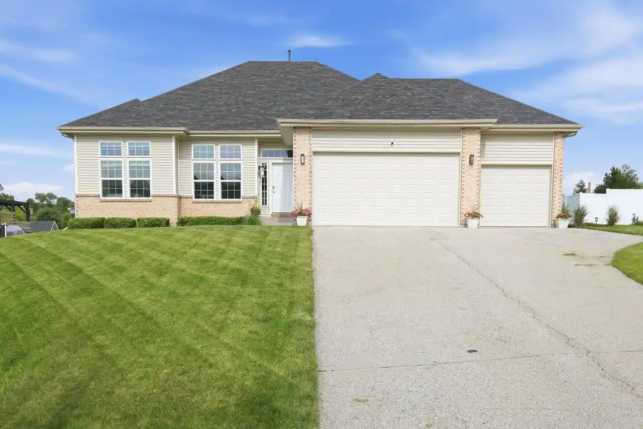 1st image of 11326 N Crestwood Dr Dr, Edgerton, WI 53534 | MLS# 2026104