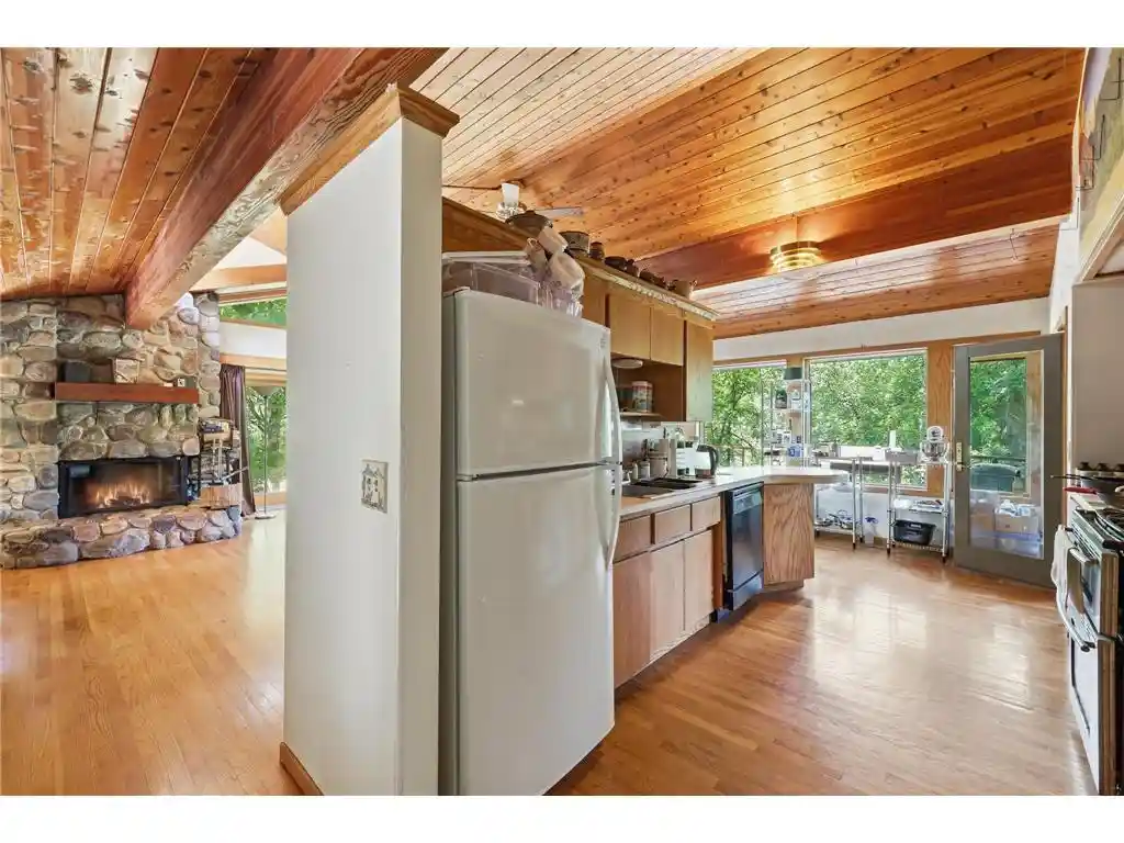 2nd image of 1130 River Dr Dr, River Falls, WI 54022 | MLS# 7094887