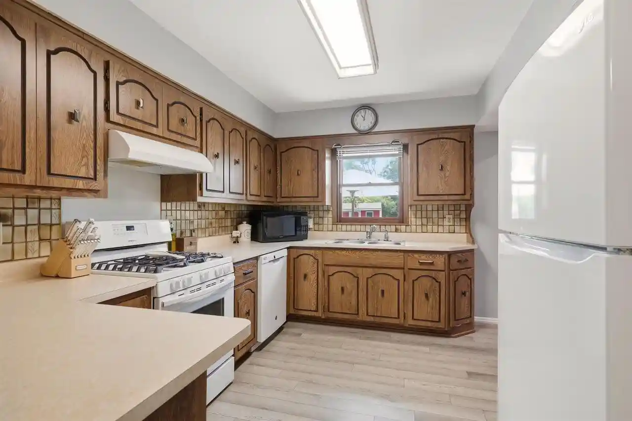 Homes for sale in Franklin, WI | 11610 Sunnybrook Road Road, Franklin, WI 53132 | MLS# 1967839