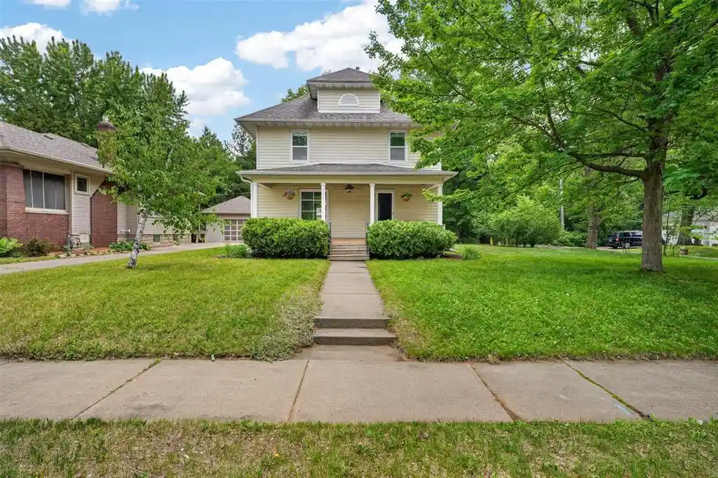 1st image of 1531 Drummond Street Street, Eau Claire, WI 54701 | MLS# 1602137