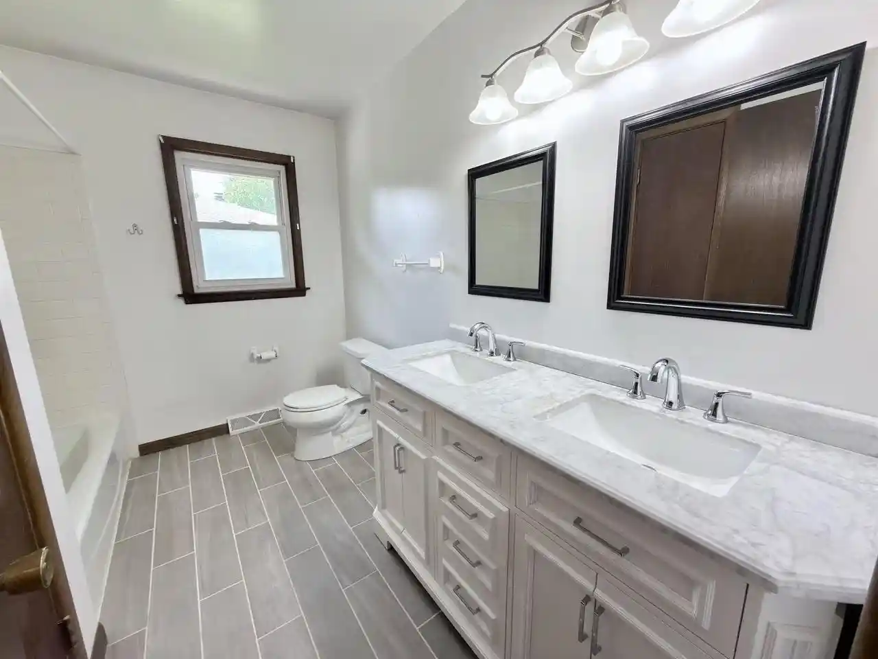 5th image of 2019 N Pontiac Dr Dr, Janesville, WI 53545 | MLS# 2026116
