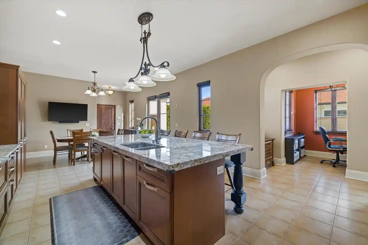 4th image of 1620 St Andrews Dr Dr #13, Oconomowoc, WI 53066 | MLS# 1967881