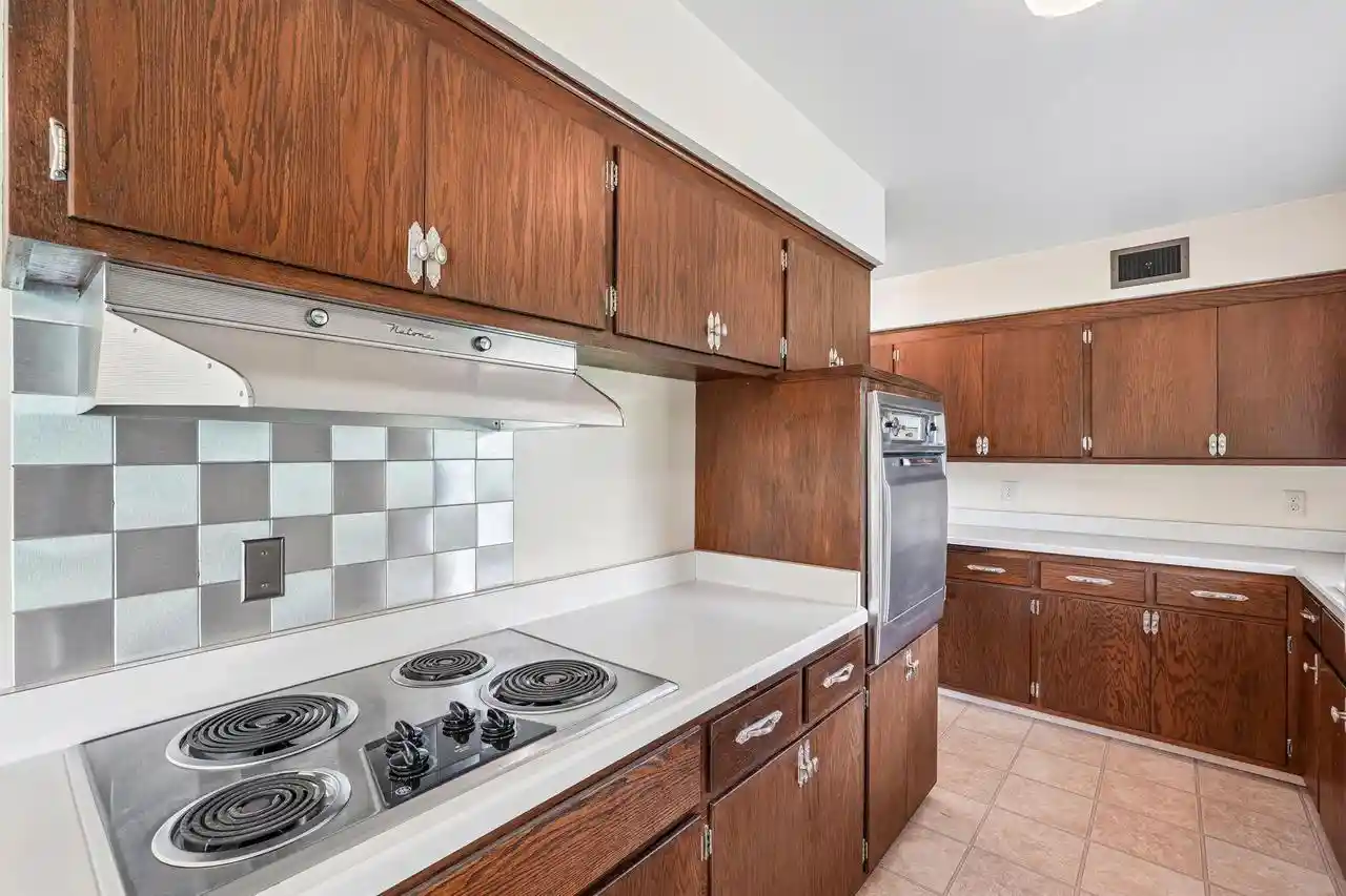 Homes for sale in New Berlin, WI | 4541 S Clearwater Pl Pl, New Berlin, WI 53151 | MLS# 1967888