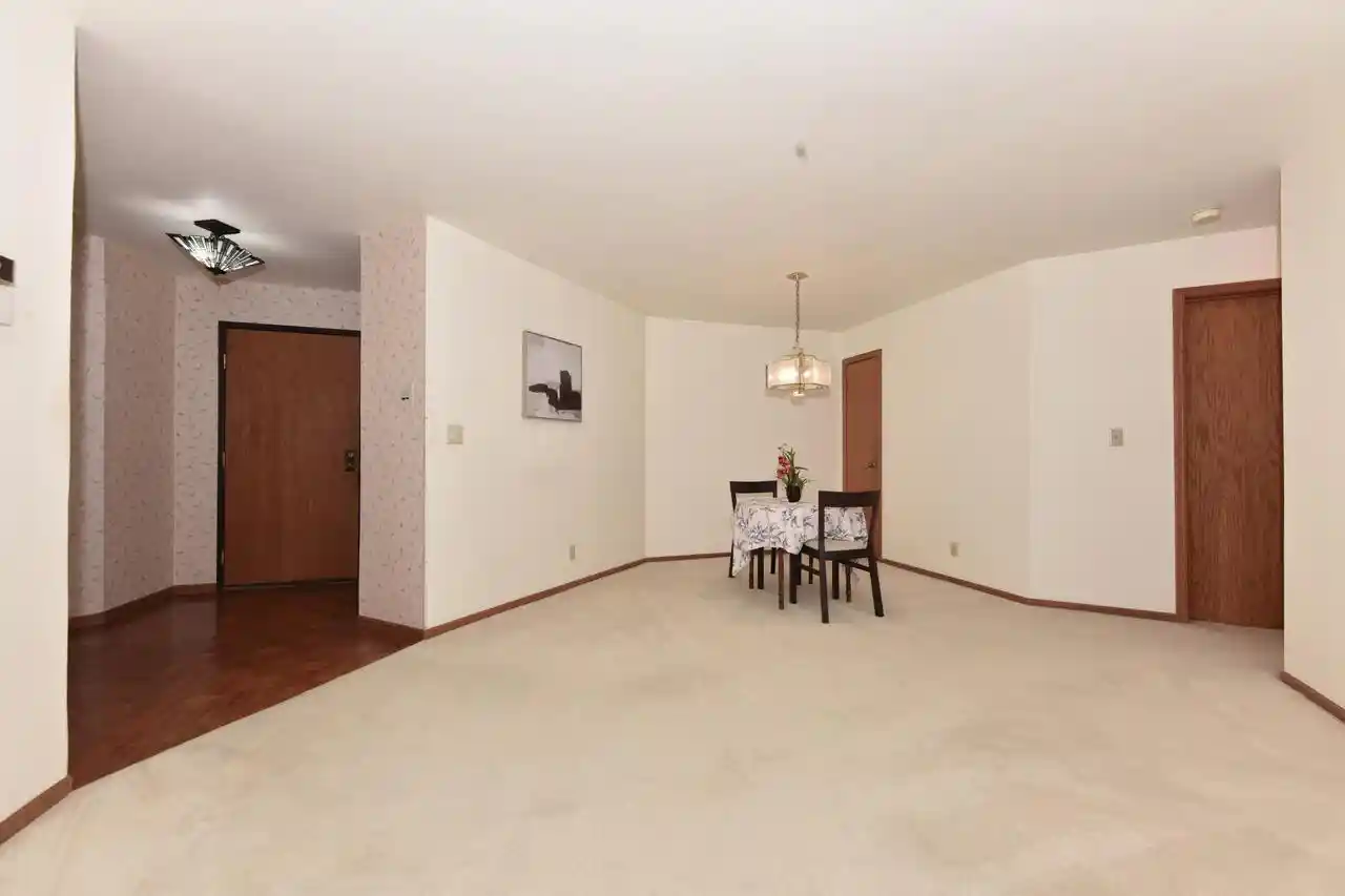 Homes for sale in Glendale, WI | 7234 N Green Bay Avenue Avenue #105, Glendale, WI 53209 | MLS# 1967925