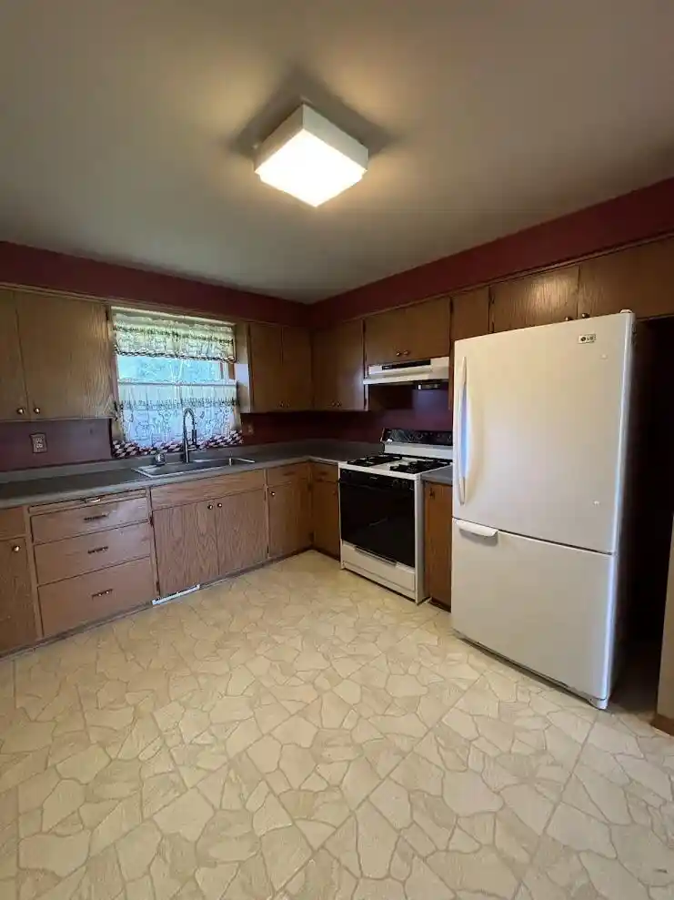 4th image of 4302 E Parke Ridge Lane Lane, Sheboygan, WI 53083 | MLS# 1967936