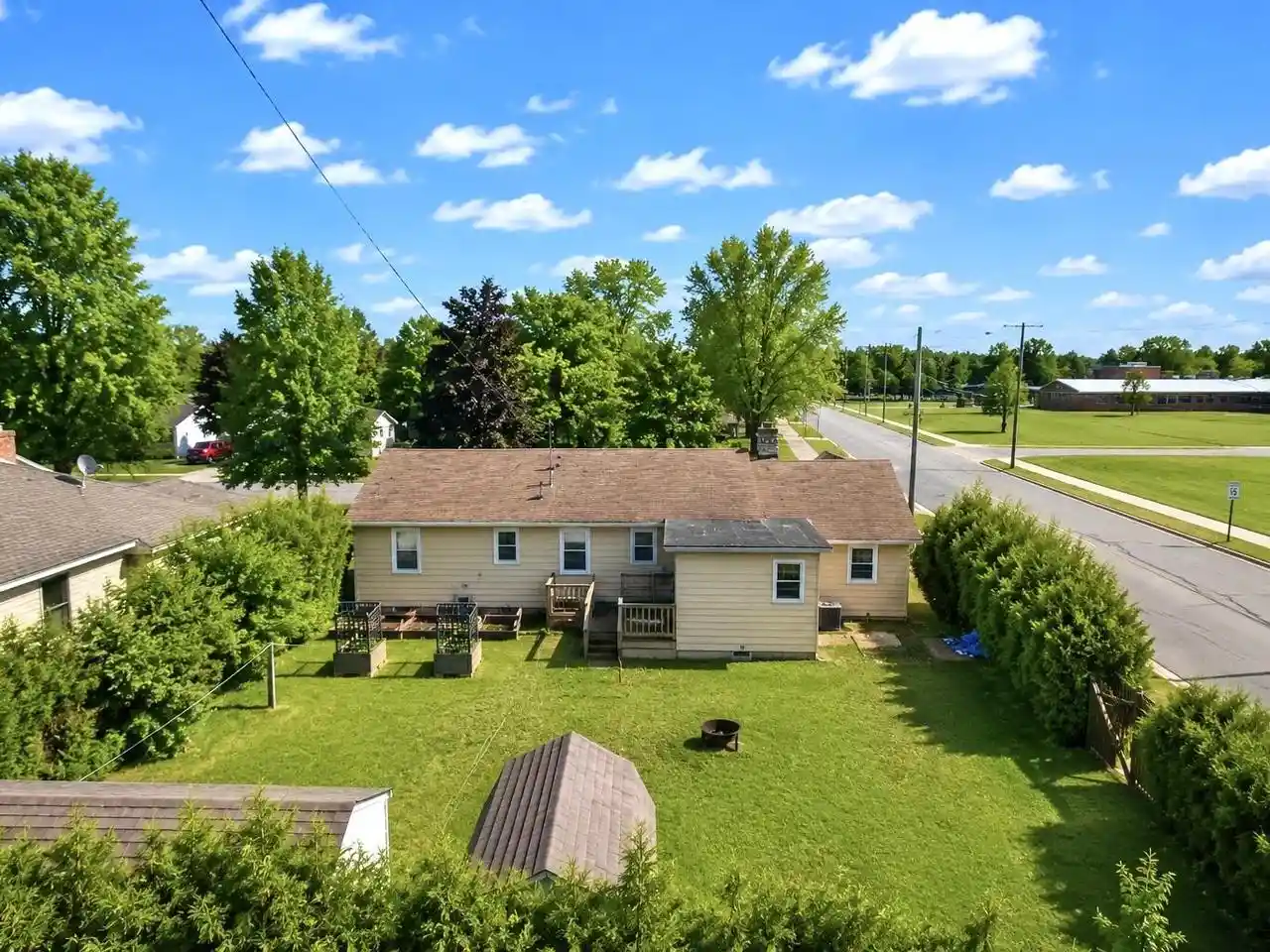 Photo 3 of Single family home for sale at 1716 20th Avenue Avenue, Menominee, MI 49858 | MLS# 50327610 | Listing updated on 2026-06-22