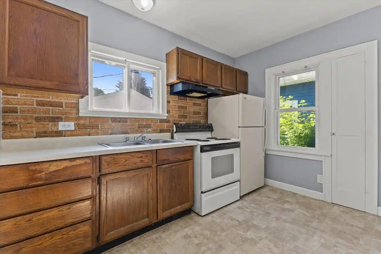Photo 2 of Single family home for sale at 2213 Carlilse Avenue Avenue, Racine, WI 53404 | MLS# 1967949 | Listing updated on 2026-08-26
