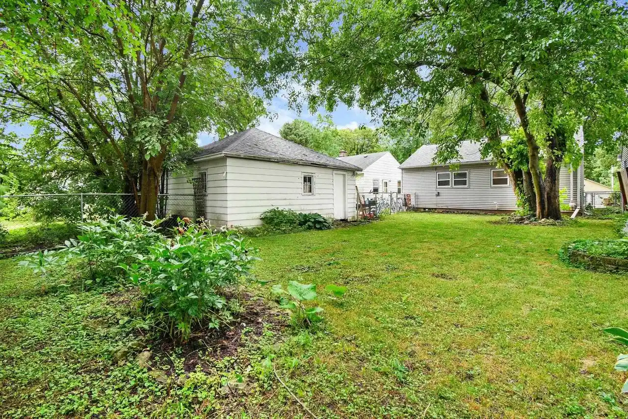 2nd image of 1914 Boyd Avenue Avenue, Madison, WI 53704 | MLS# 2026159