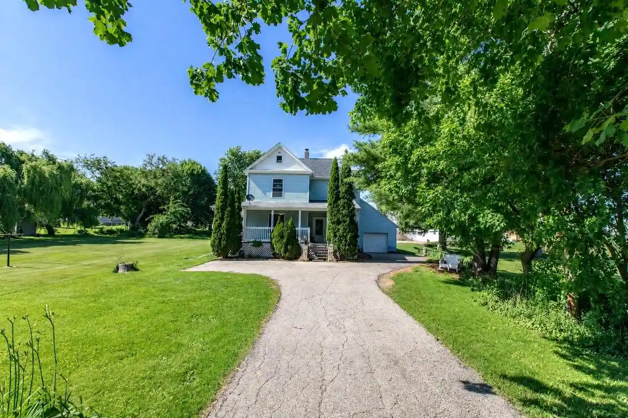 Homes for sale in Dodgeville, WI | 322 W Division Street Street, Dodgeville, WI 53533 | MLS# 2026161