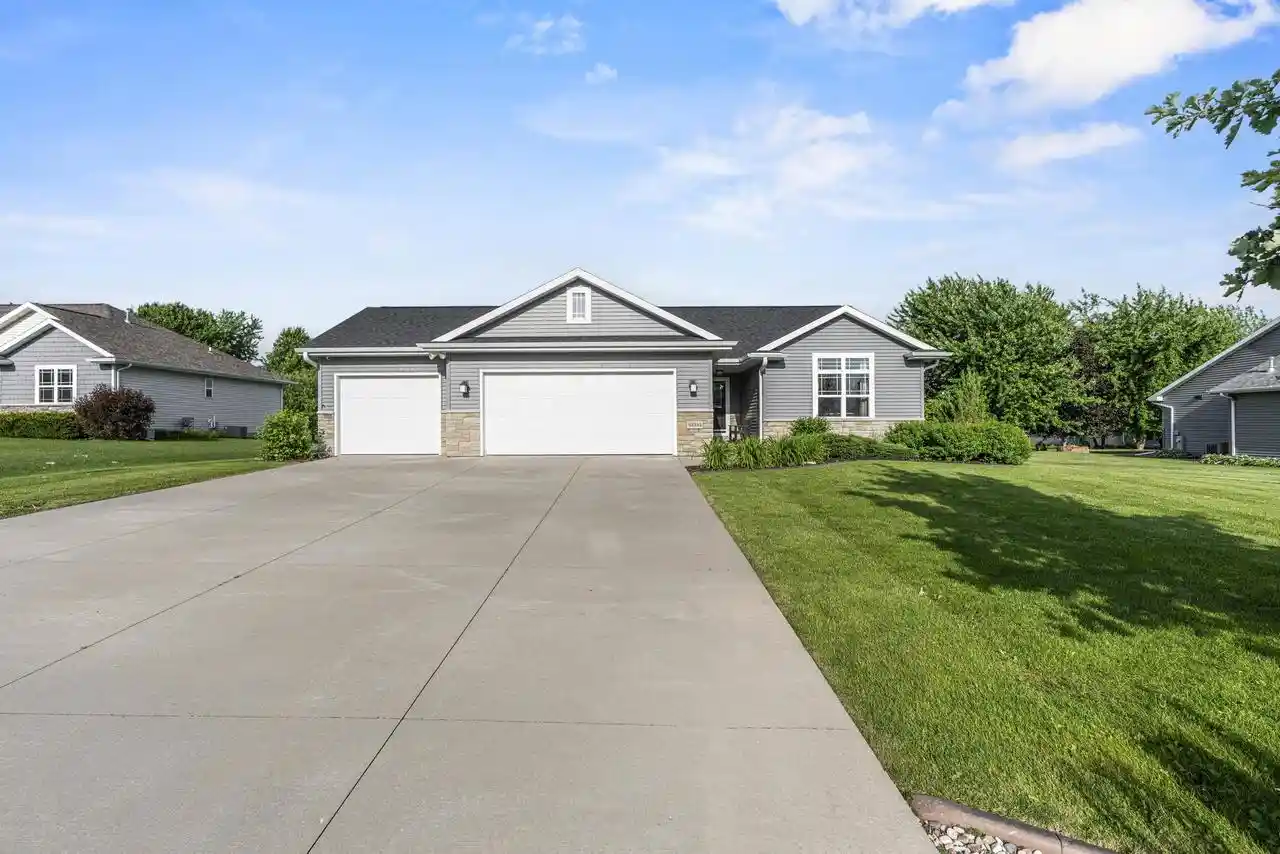 Homes for sale in Greenville, WI | N2334 Heavenly Dr Dr, Greenville, WI 54942 | MLS# 50327642