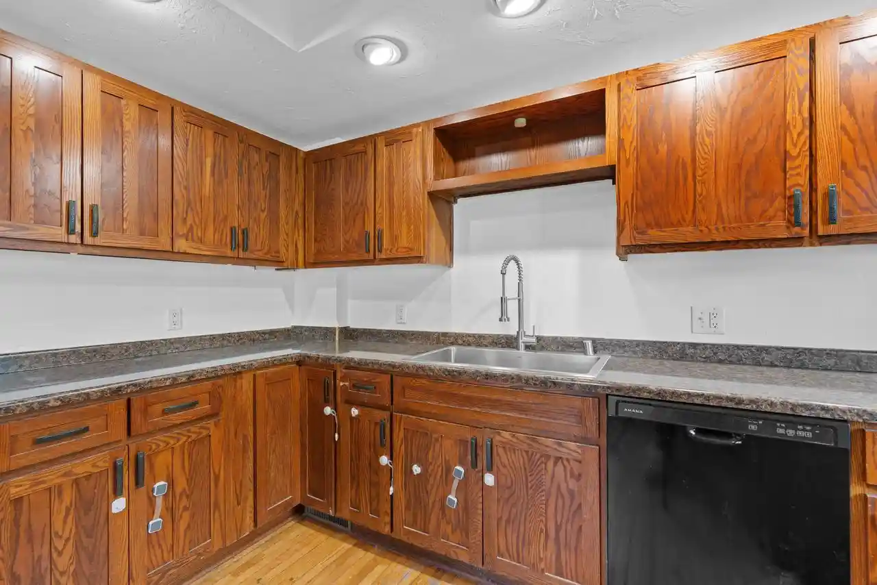 4th image of 1406 Walnut Street Street, Oshkosh, WI 54901 | MLS# 50327661