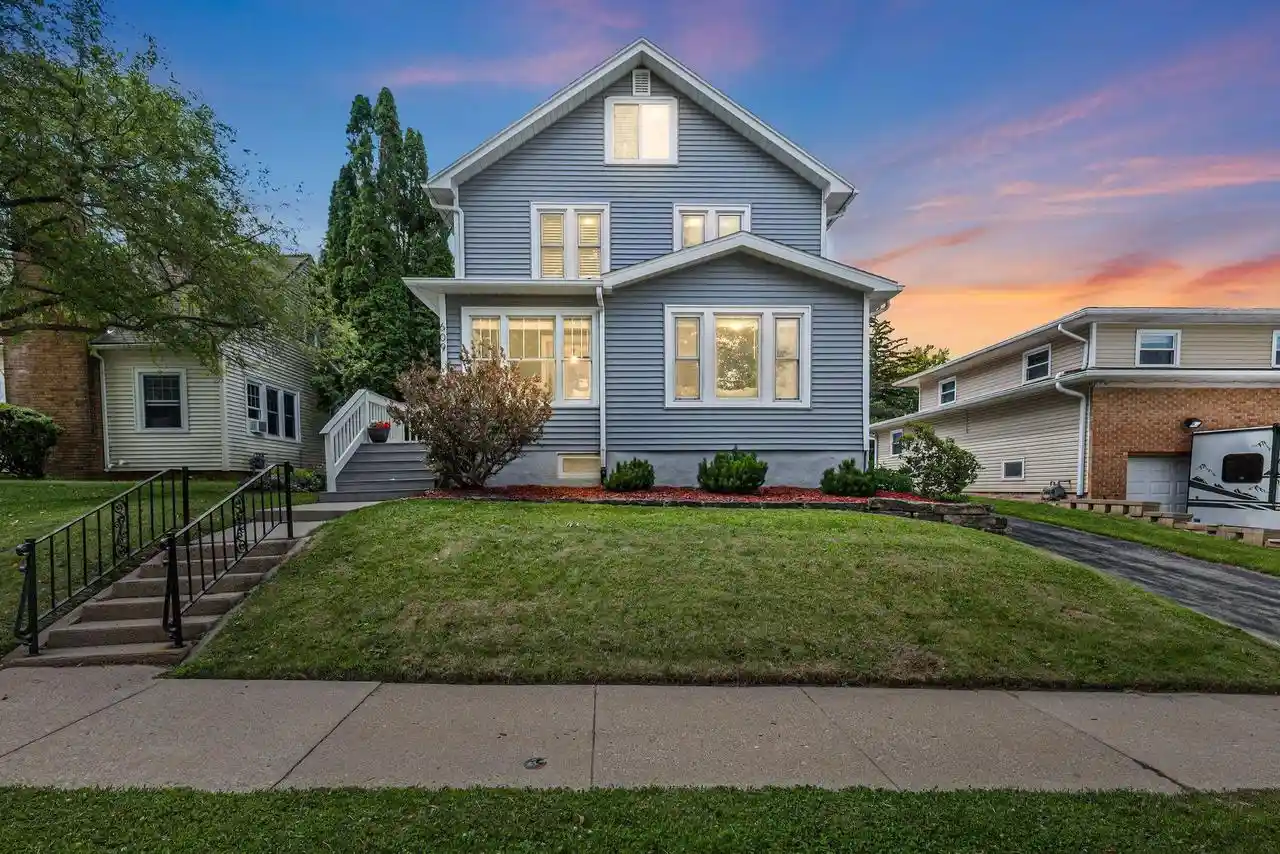 Homes for sale in Beaver Dam, WI | 609 Oneida Street Street, Beaver Dam, WI 53916 | MLS# 2026169