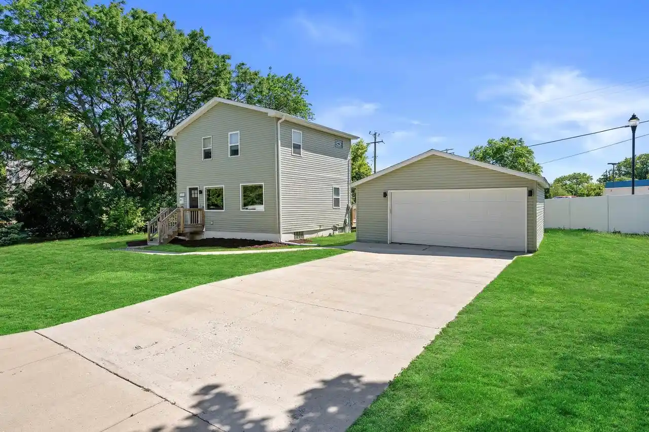 Homes for sale in Greenfield, WI | 3662 S 32nd Street Street, Greenfield, WI 53221 | MLS# 1968006