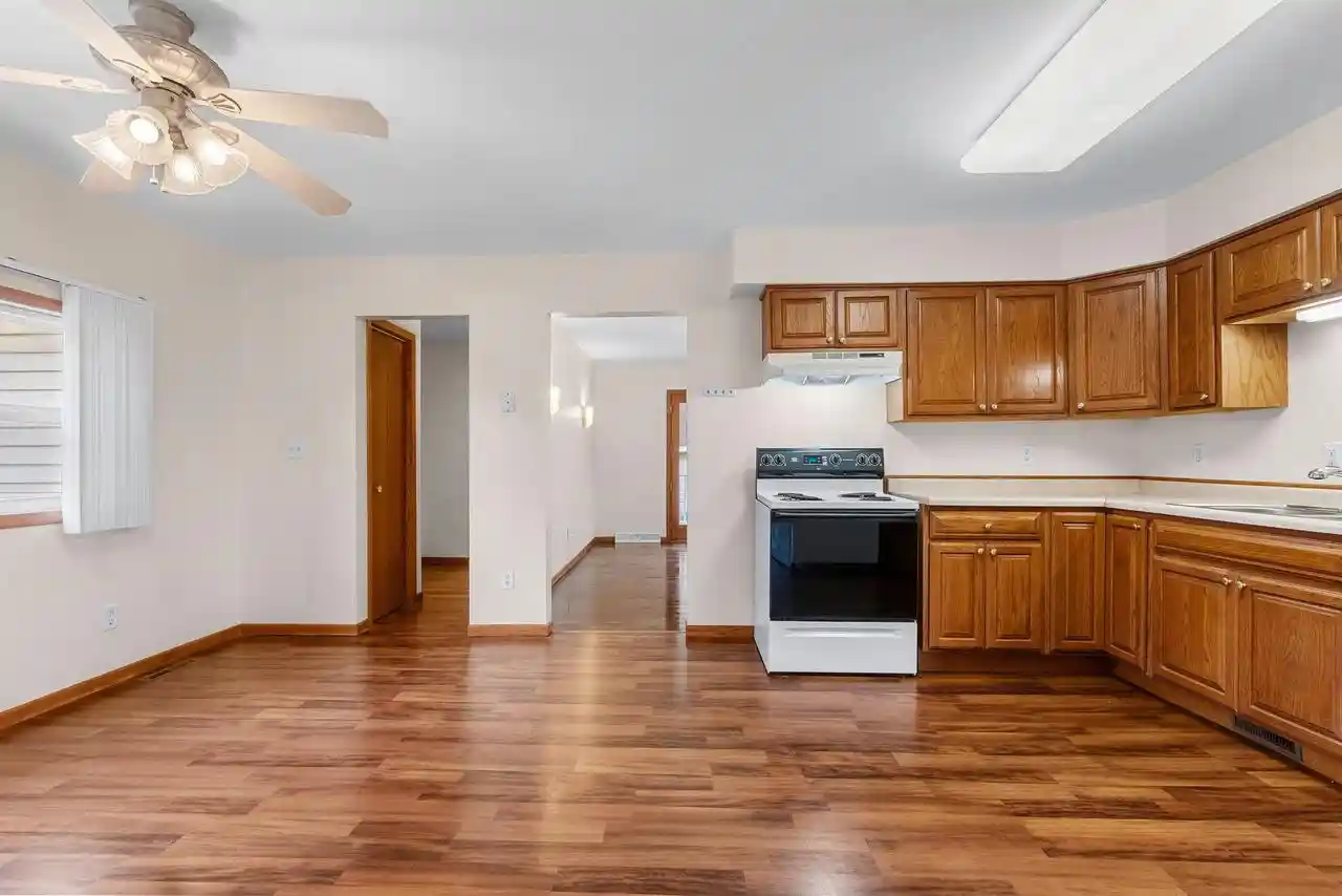 5th image of 210 River Street Street, Neenah, WI 54956 | MLS# 50327672