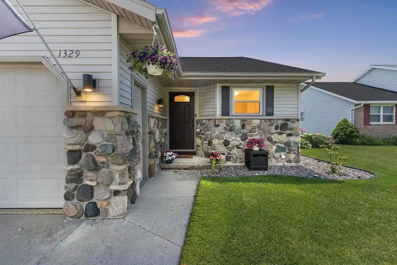 1st image of 1329 S Franco Court Court #2, De Pere, WI 54115 | MLS# 50327678