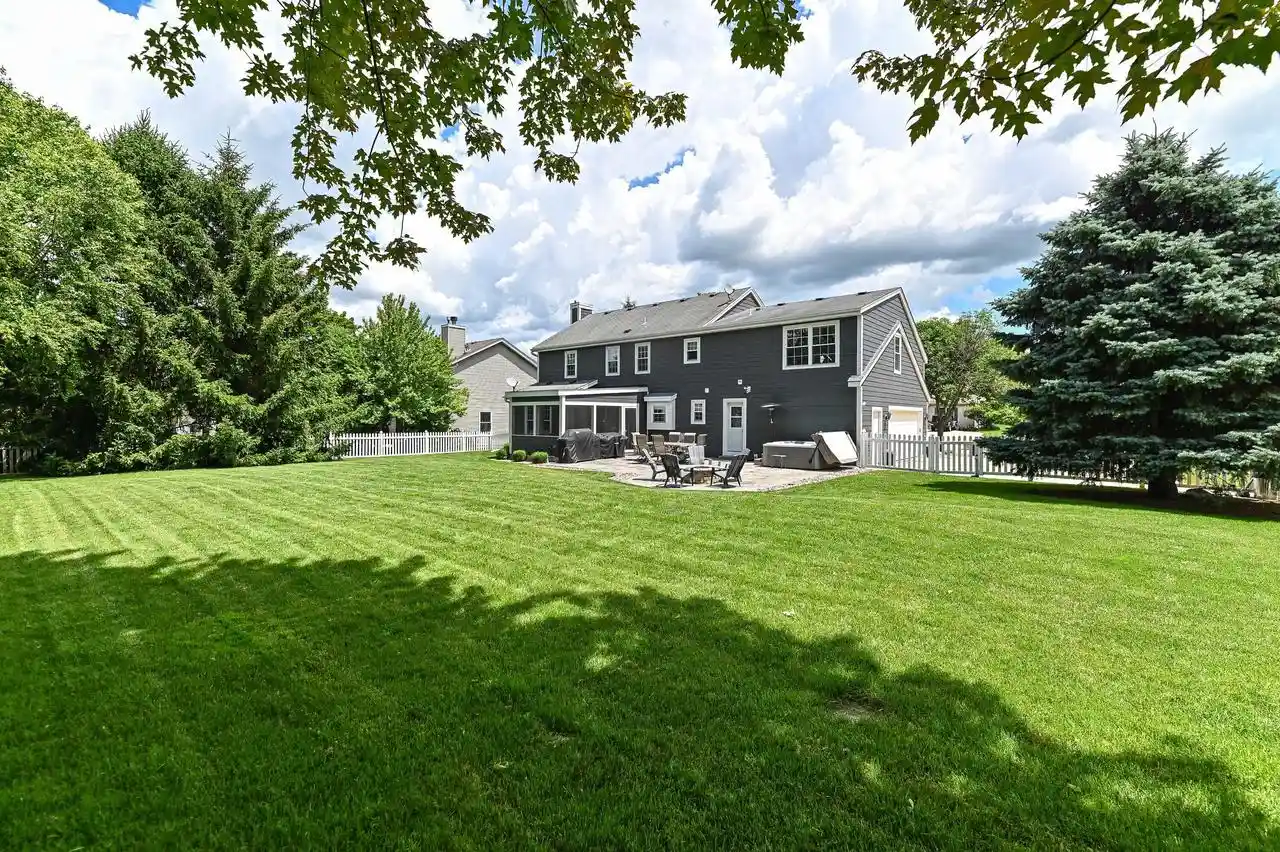 3rd image of 369 Indian Bend Road Road, Burlington, WI 53105 | MLS# 1968010