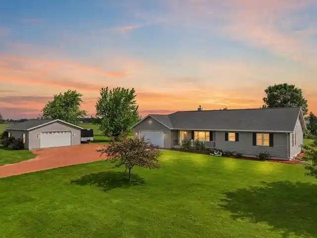 Homes for sale in Chili, WI | W830 & W814 Rosewood Dr Dr, Chili, WI 54420 | MLS# 22602791