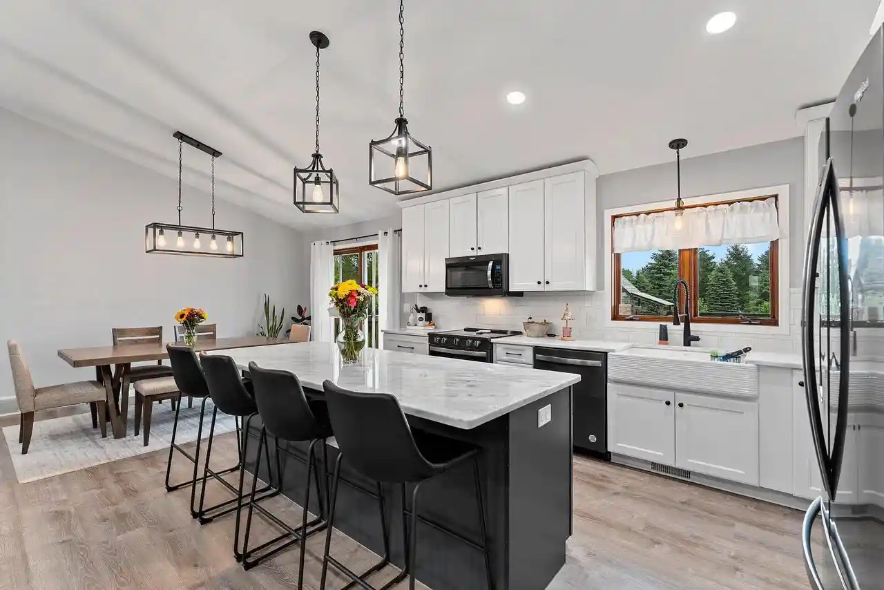 4th image of 5865 Clover Valley Dr Dr, New Franken, WI 54229 | MLS# 50327689