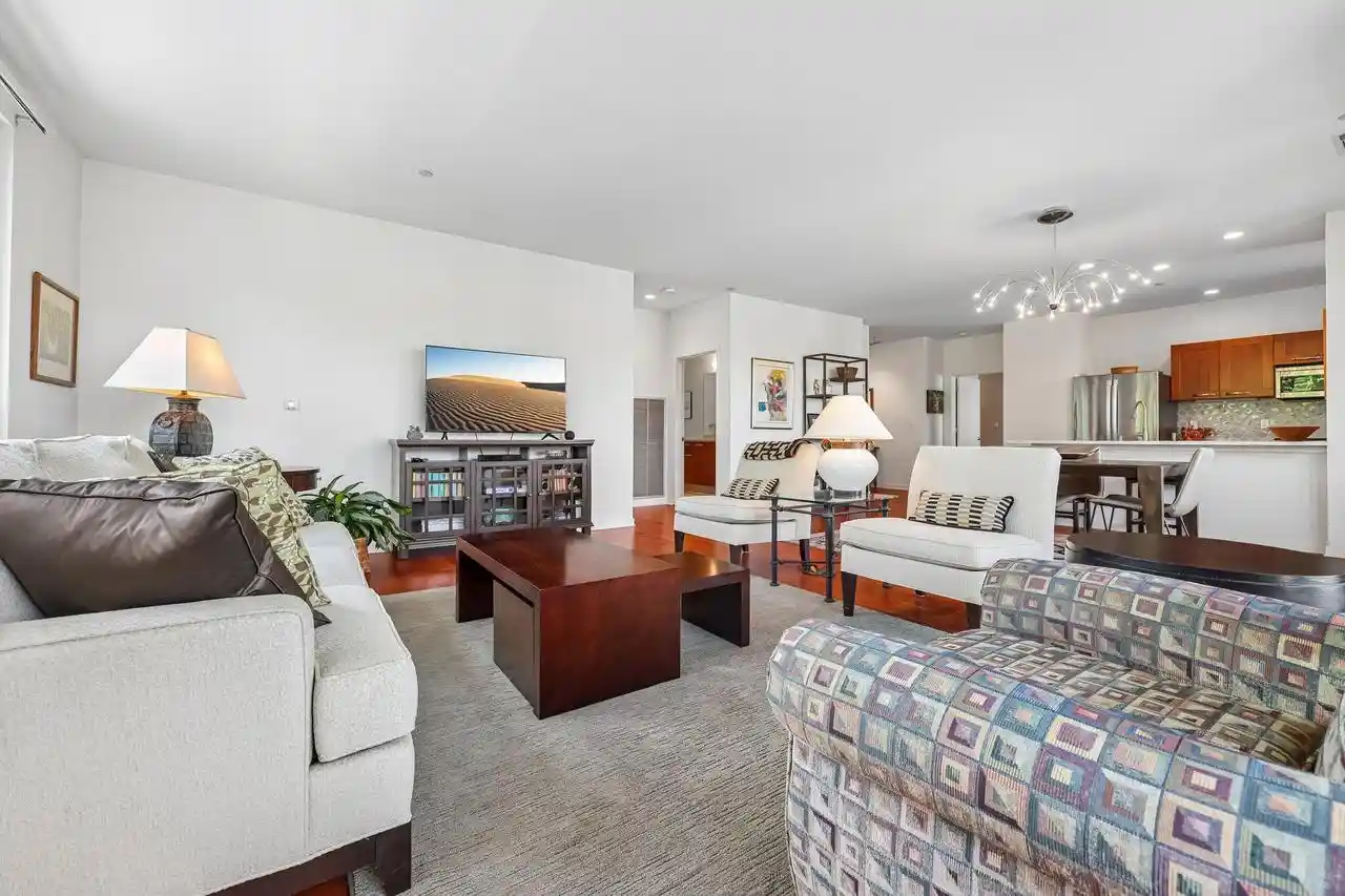 2nd image of 1522 N Prospect Avenue Avenue #303, Milwaukee, WI 53202 | MLS# 1968028
