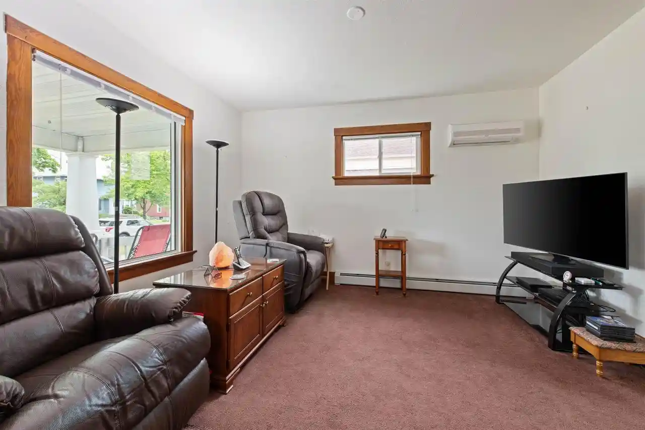 3rd image of 1533 Elizabeth Avenue Avenue, Marinette, WI 54143 | MLS# 50327695