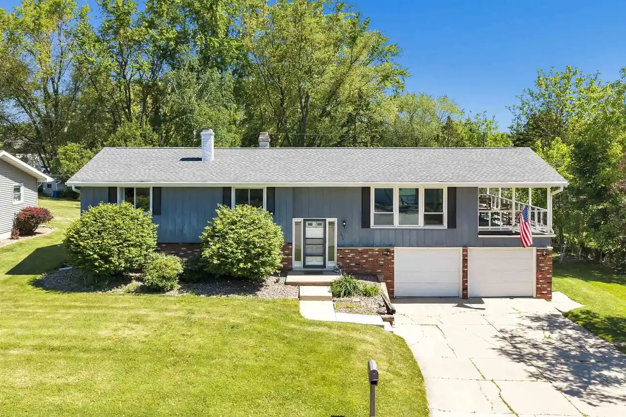 1st image of 1602 Bruce Street Street, Green Bay, WI 54313 | MLS# 50327702