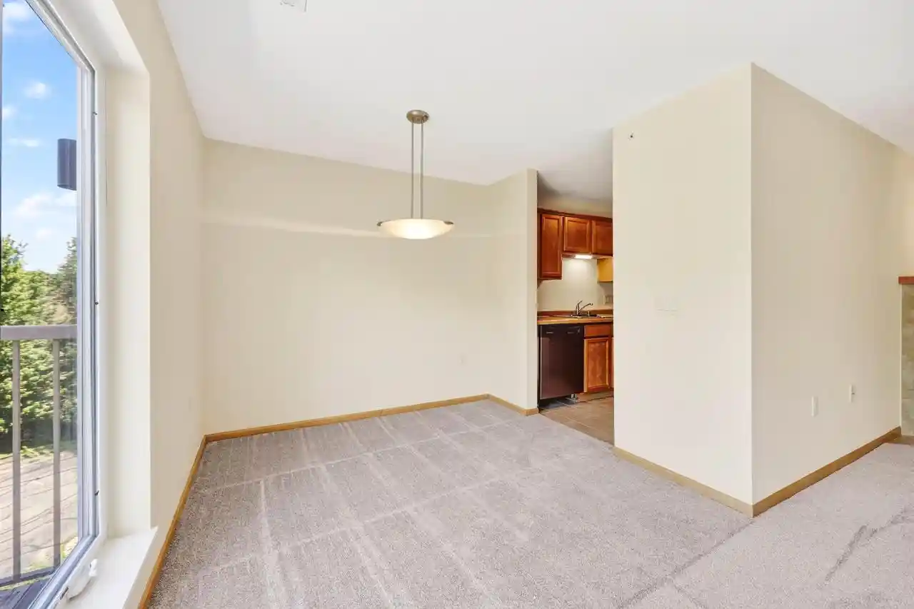 4th image of 8206 Starr Grass Dr Dr #310, Madison, WI 53719 | MLS# 2026187