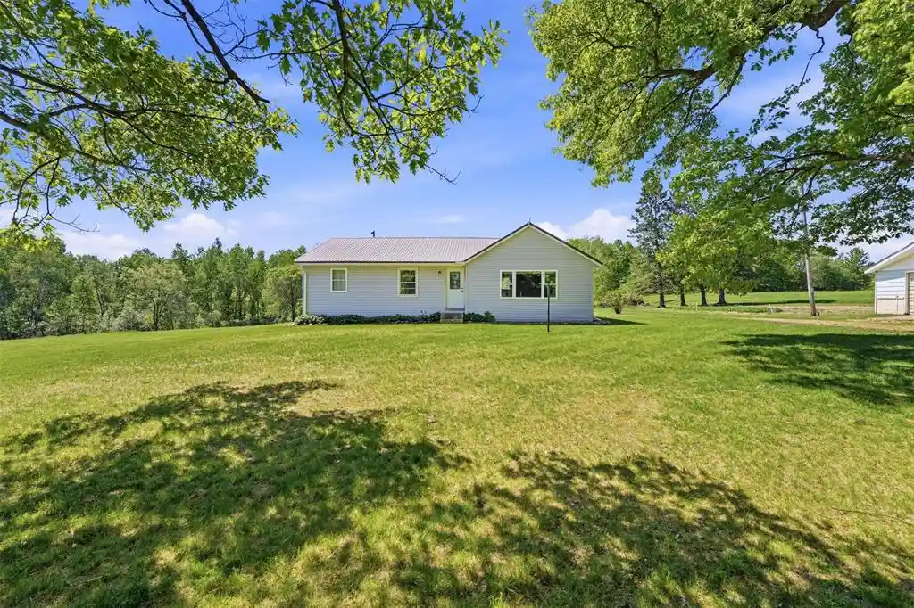 Homes for sale in Thorp, WI | W9663 Kington Road Road, Thorp, WI 54771 | MLS# 1602399