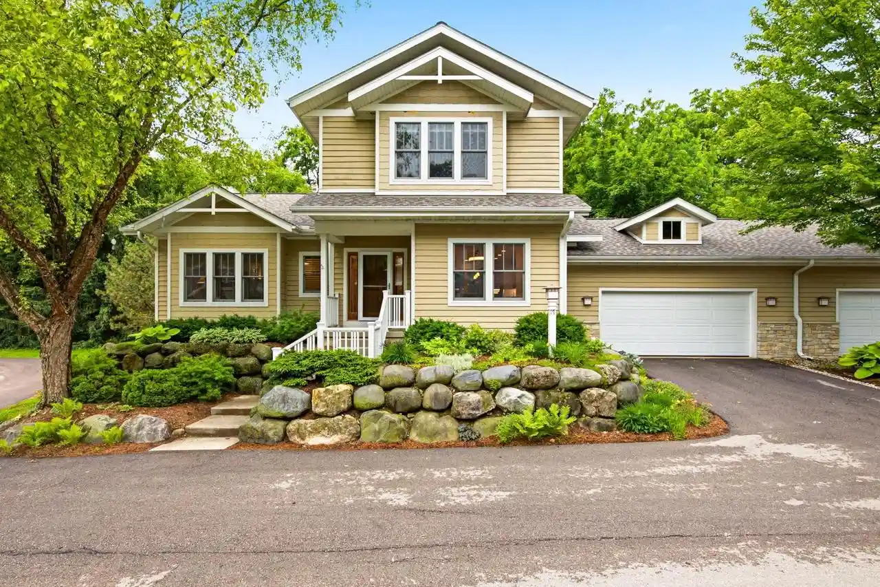 1st image of 17 Glen Arbor Way Way, Fitchburg, WI 53711 | MLS# 2026190