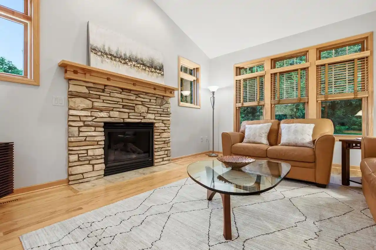 3rd image of 17 Glen Arbor Way Way, Fitchburg, WI 53711 | MLS# 2026190