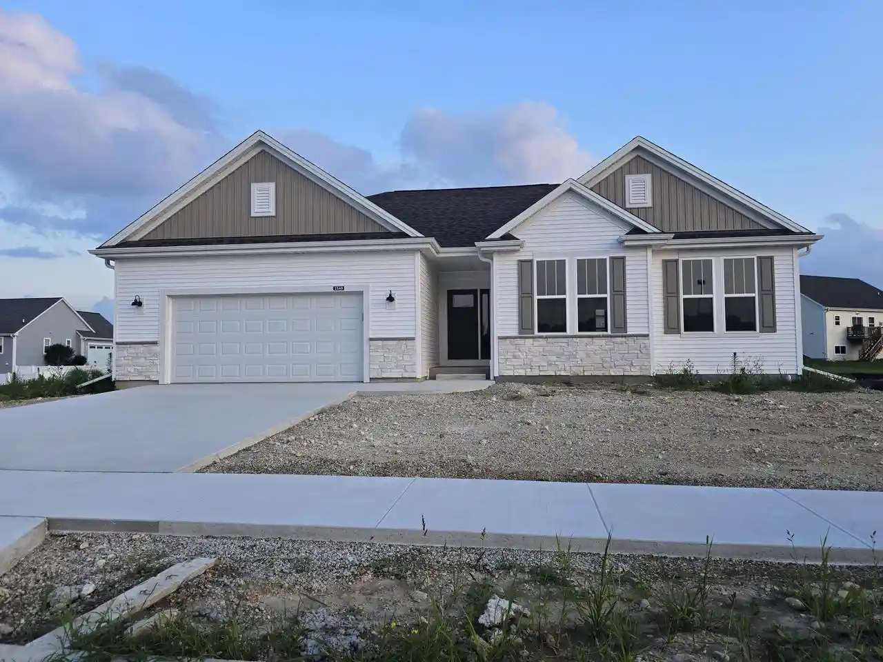 1st image of 1549 Patton Dr Dr, Hartford, WI 53027 | MLS# 1968060
