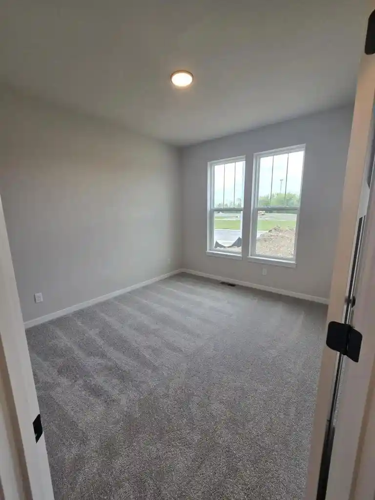 5th image of 1549 Patton Dr Dr, Hartford, WI 53027 | MLS# 1968060