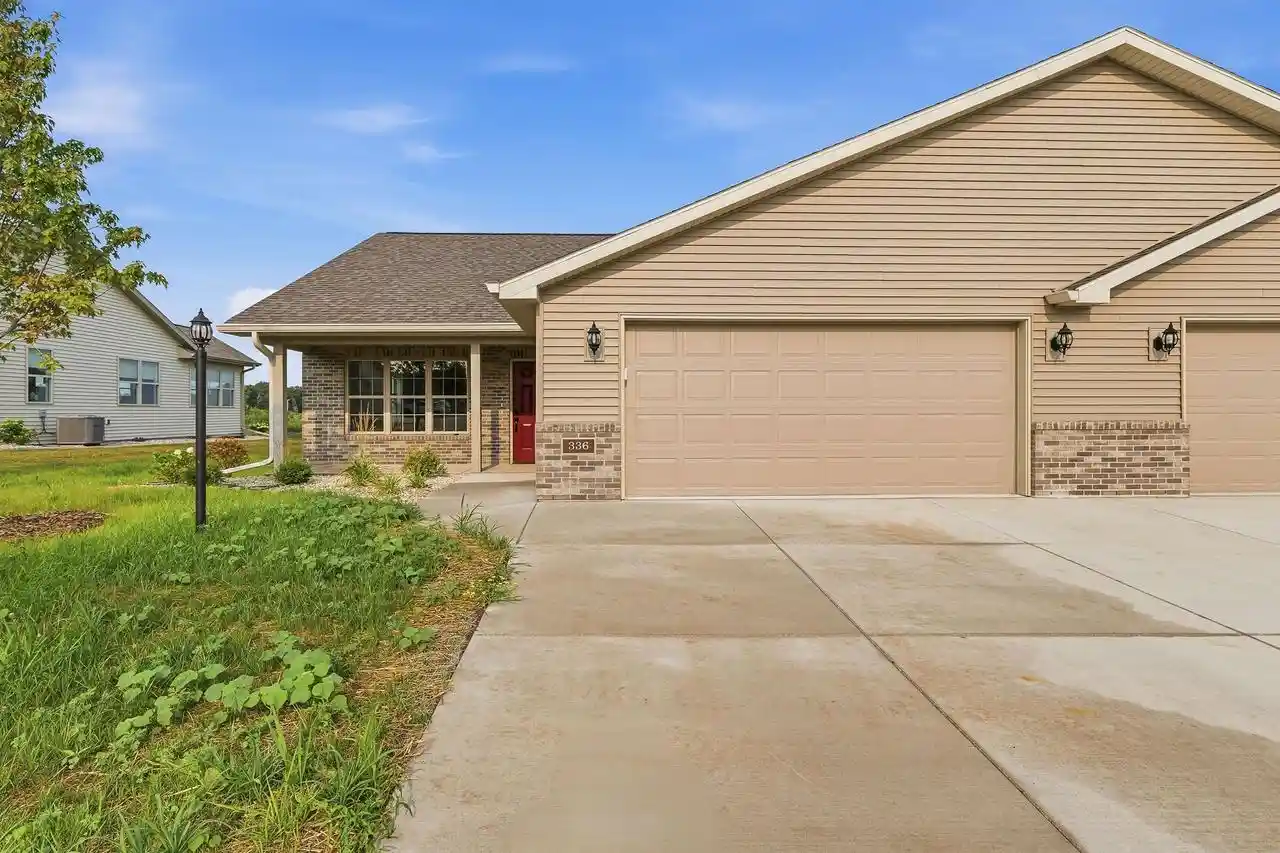 1st image of 336 Twilight Trail Trail, Fond Du Lac, WI 54937 | MLS# 50327709