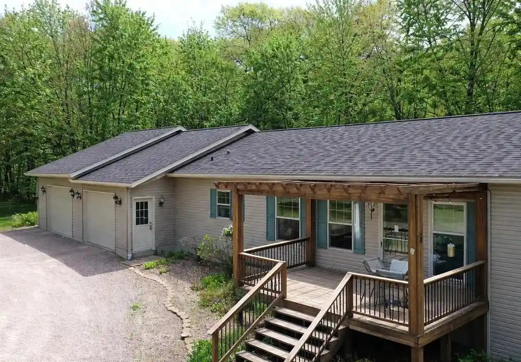 Homes for sale in Fairchild, WI | W15501 Us Hwy 10, Fairchild, WI 54741 | MLS# 1602417
