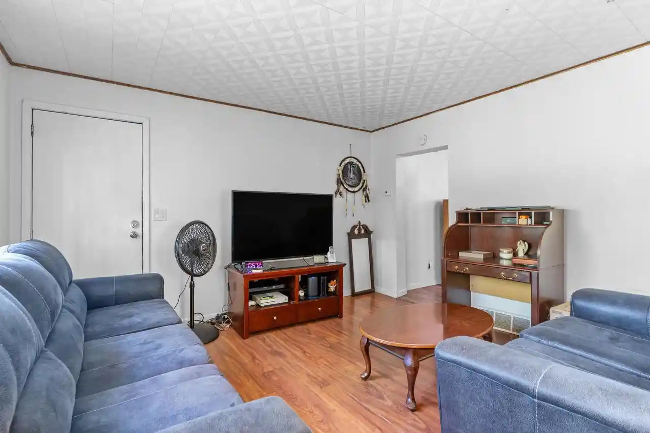 Homes for sale in Appleton, WI | 1427 W College Avenue Avenue, Appleton, WI 54914 | MLS# 50327718